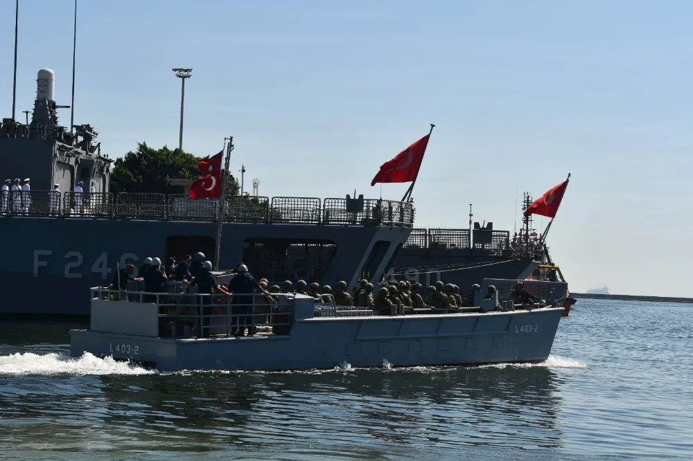 Tahliye Gemilerimiz Beyrut’a Ulaştı