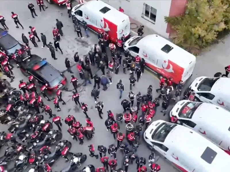 242 Düzensiz Göçmen Yakalandı