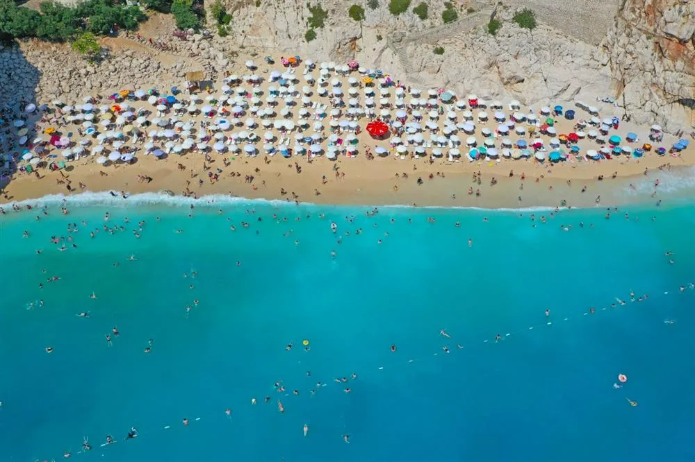 ANTALYA TURİZMİ YÜKSELİŞİNİ SÜRDÜRÜYOR