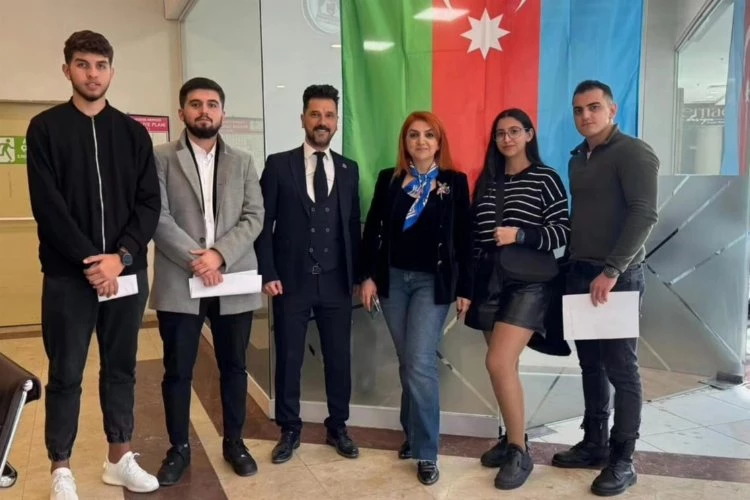 “Zapta Geçsin Zabıta” sanatseverlerle buluştu