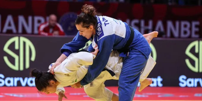 BAKAN BAK’TAN PARİS 2024 KOTASI ALAN MİLLİ SPORCULAR İÇİN TEBRİK MESAJI
