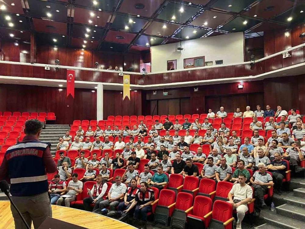Üniversite Güvenlik Görevlilerine ’Uyuşturucuyla Mücadele’ Eğitimi
