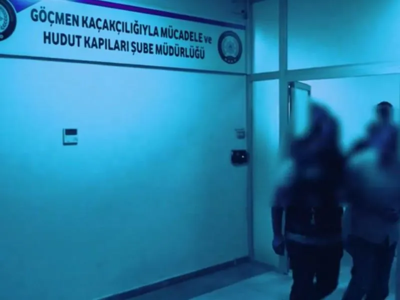 “KALKAN-25” Operasyonlarında 149 Göçmen Kaçakçılığı Organizatörü Yakalandı