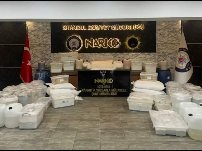 1 Ton 549 Kg Metamfetamin Ele Geçirildi