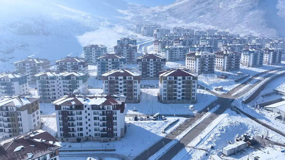 ELBİSTAN’DA DEPREMZEDELER YENİ YUVALARINA YERLEŞİYOR