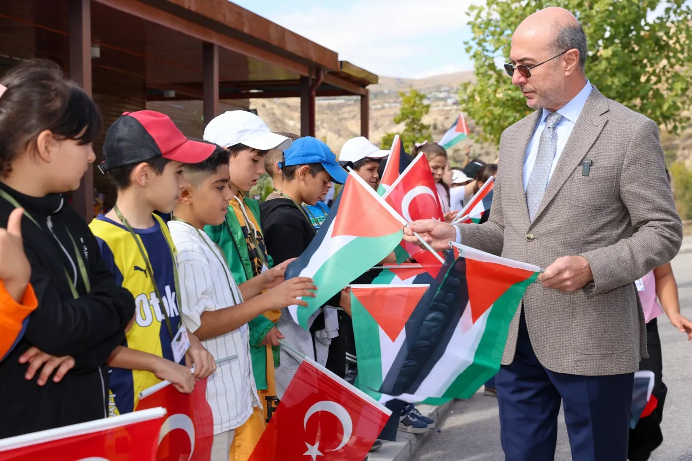 Başkan Pekyatırmacı, Sille Tabiat Okulu’nda öğrencilerle buluştu​​​​​​​