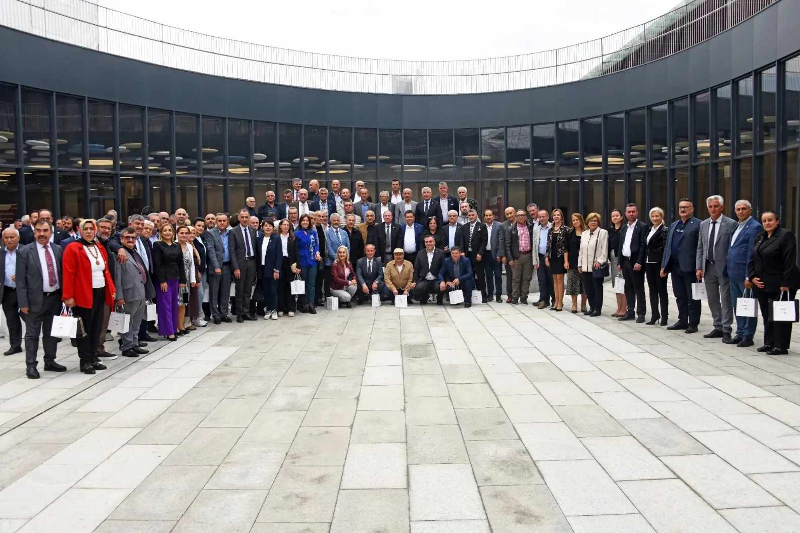 Erkan Aydın muhtarlarla buluştu