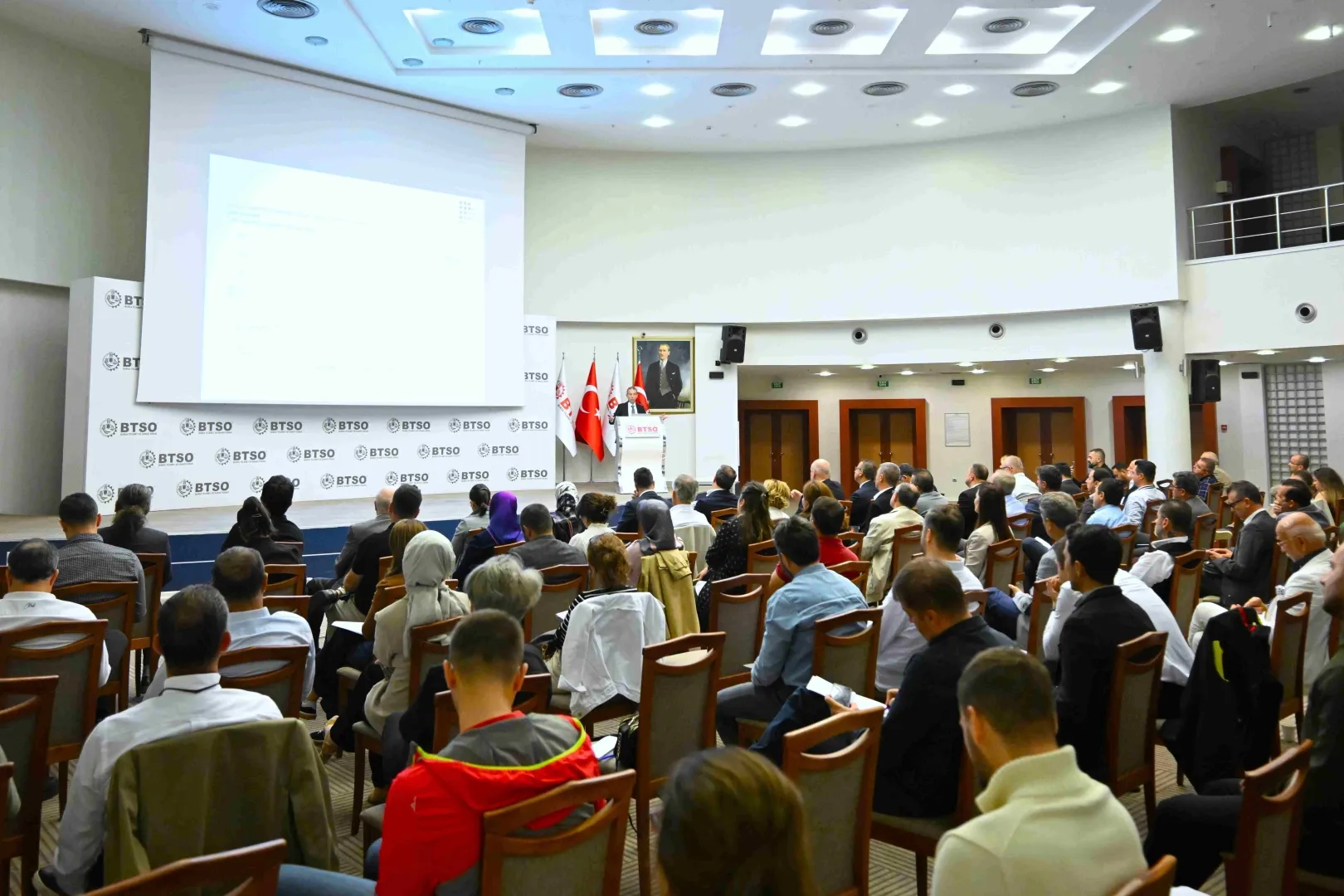 BTSO Akademi’de ihracatın yeni rotası: Azerbaycan