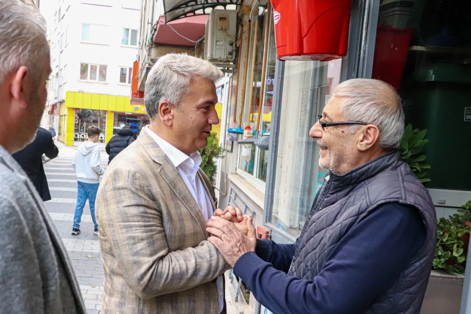 Balıkesir Karesi’de gönül ve hizmet mesaisi!