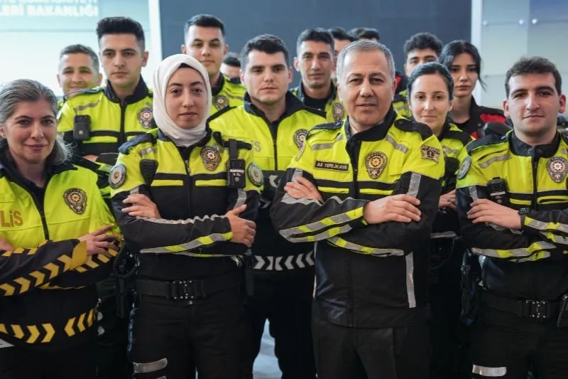 Bakan Yerlikaya’dan polis atamalarında reform müjdesi