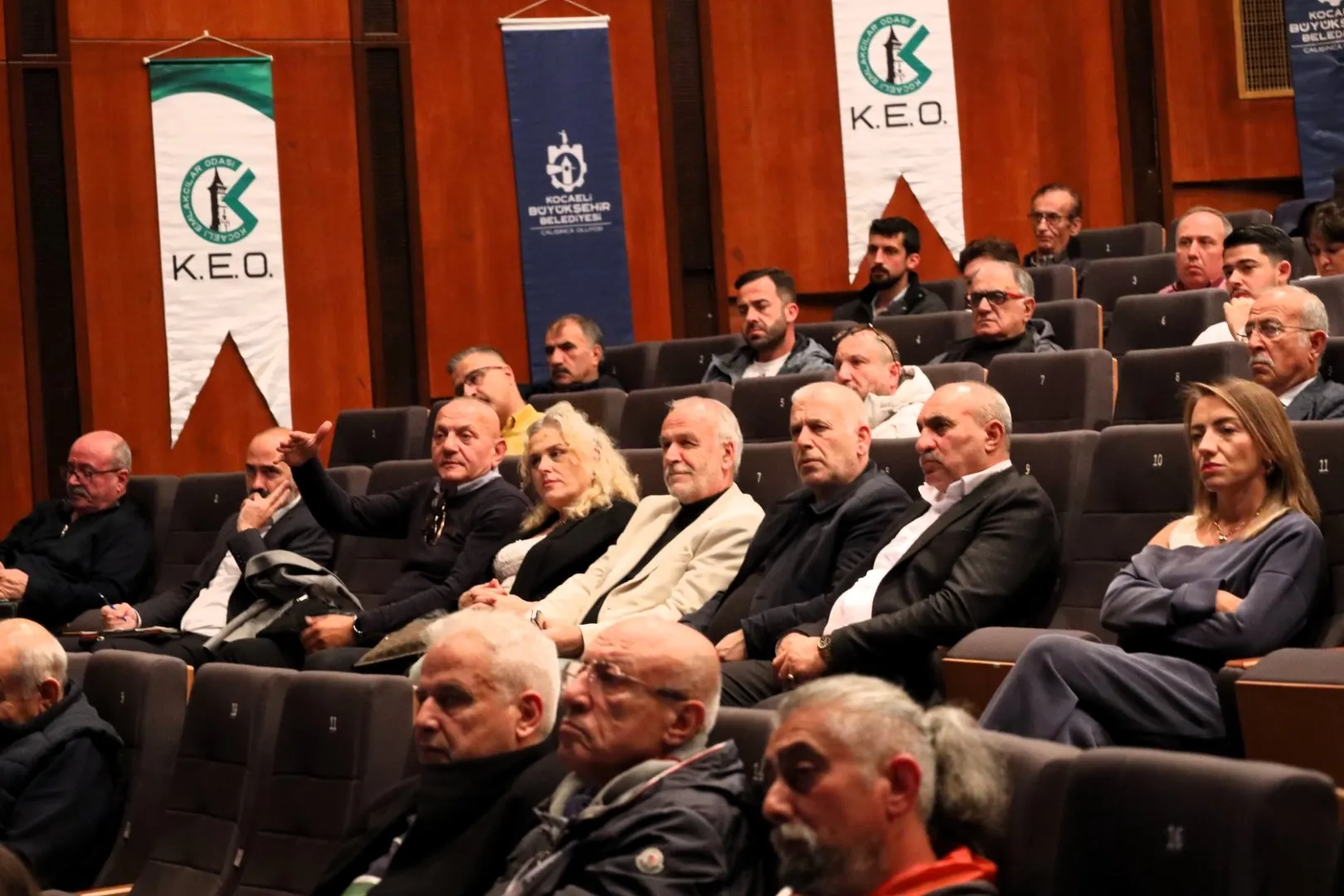 Kocaeli’de 5 bin riskli yapı için dönüşüm başlıyor... Dönüşüm emlakçılara anlatıldı