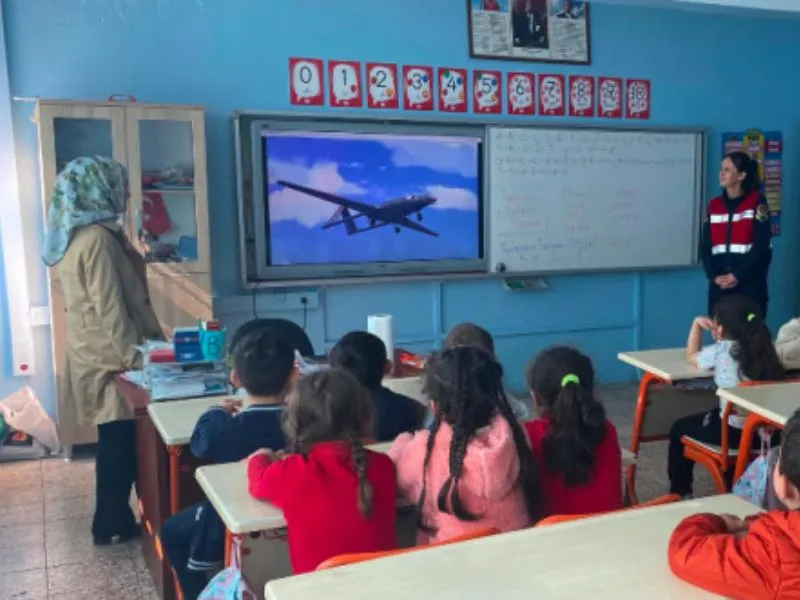 Giresun Jandarmasından Öğrencilere 