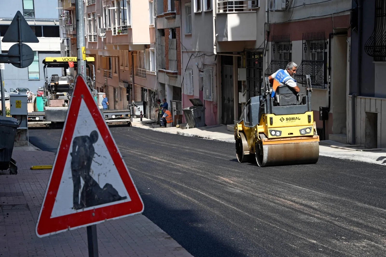 Bursa Osmangazi’de 160 ton asfalt döküldü